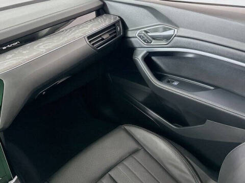 2024 Audi Q8 e-tron quattro Premium Plus