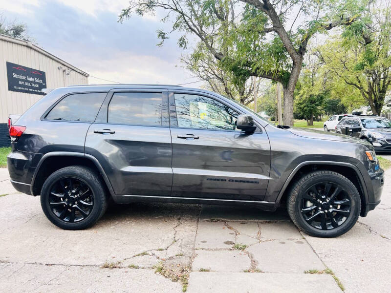 2018 Jeep Grand Cherokee Laredo E
