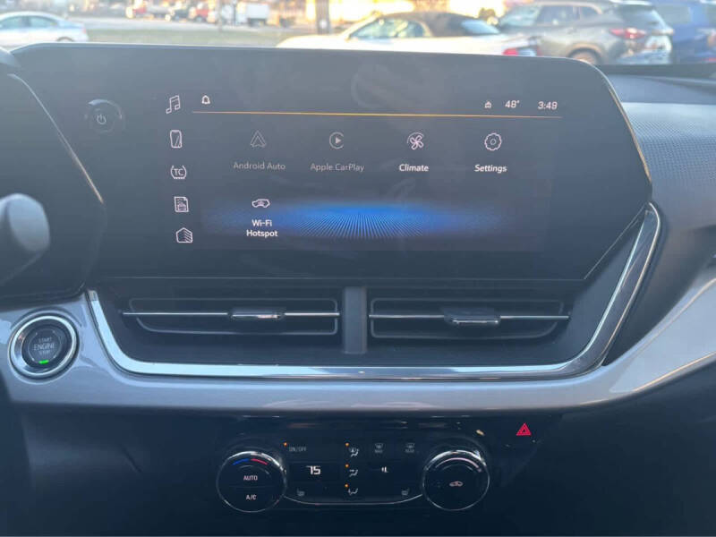 2024 Chevrolet Trax LT