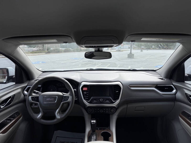 2017 GMC Acadia SLE-1