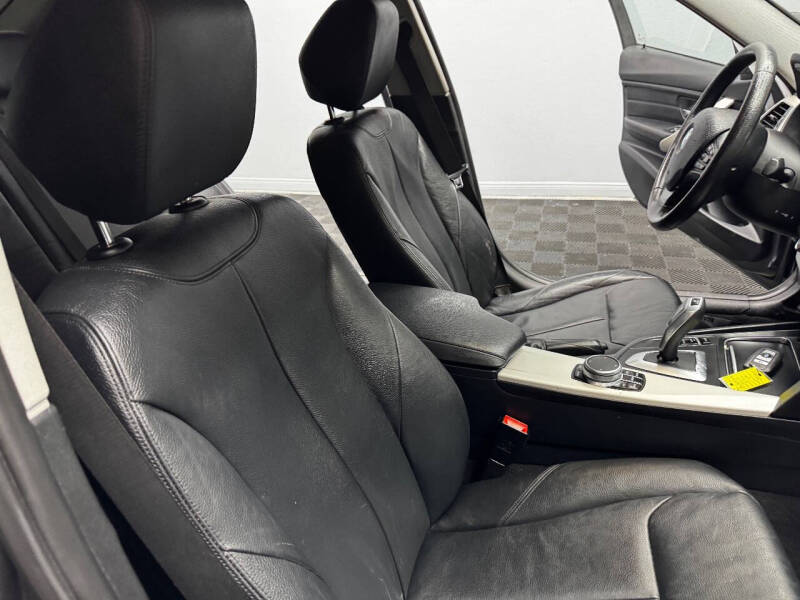 2018 BMW 3 Series 320i xDrive