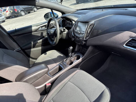 2018 Chevrolet Cruze LT Auto