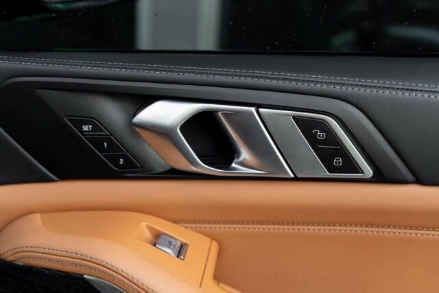 2023 BMW X7 44