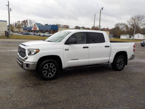 2018 Toyota Tundra for sale at Young's Motor Company Inc. in Benson NC