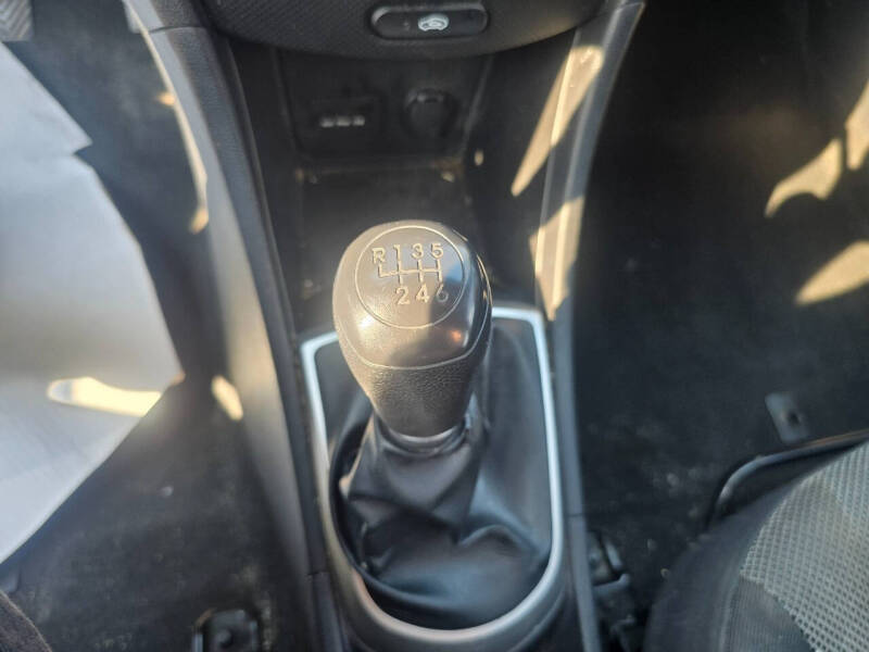 2012 Hyundai Accent GS