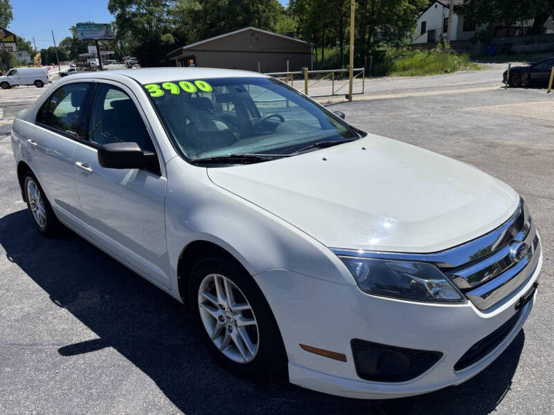 2012 Ford Fusion I-4 S's photo