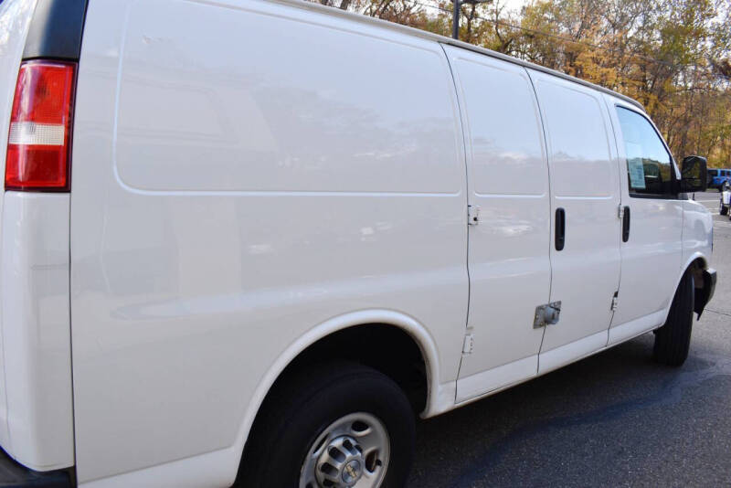 2020 Chevrolet Express 2500