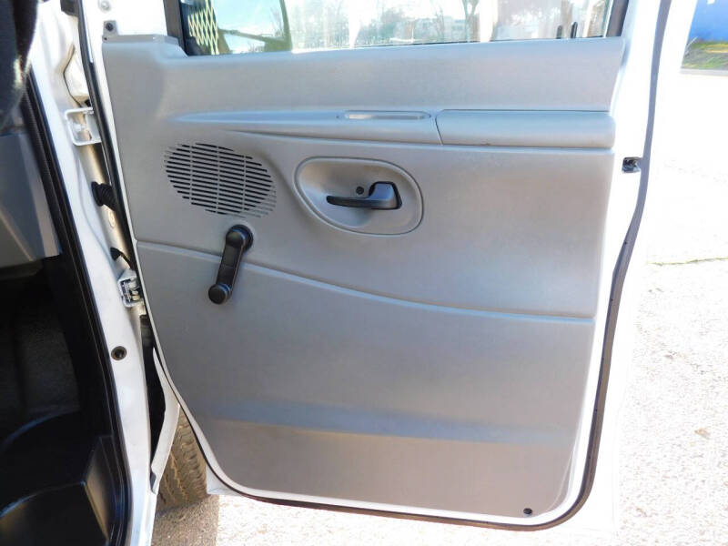 2006 Ford E-Series E-350 SD