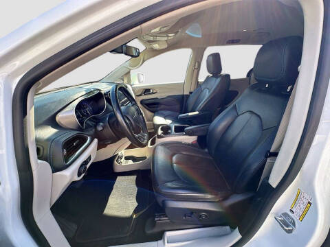 2021 Chrysler Pacifica Touring L