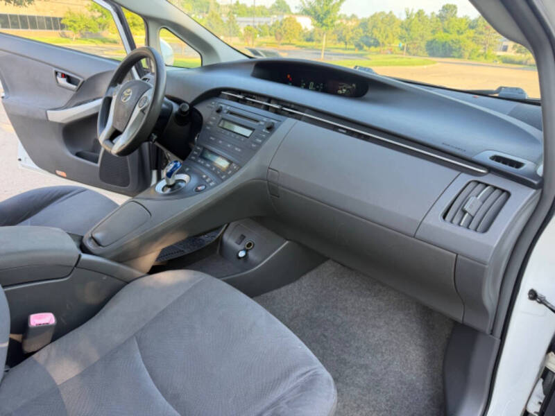 2010 Toyota Prius II