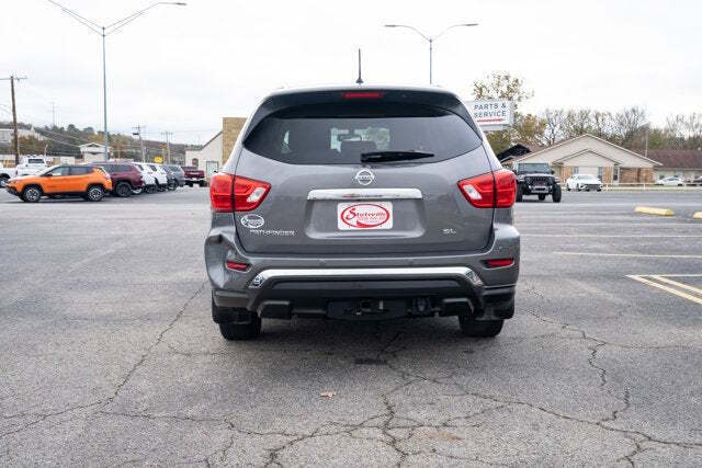 2017 Nissan Pathfinder SL