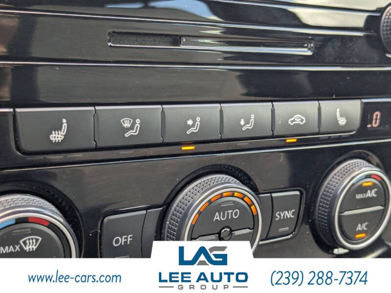 2021 Volkswagen Passat R-Line