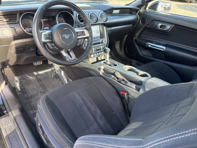 2022 Ford Mustang EcoBoost