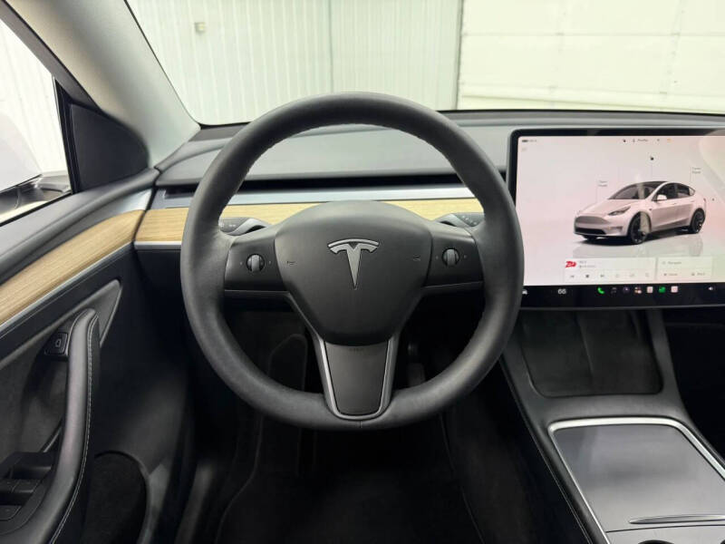 2024 Tesla Model Y Long Range