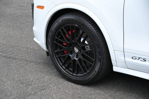 2016 Porsche Cayenne GTS