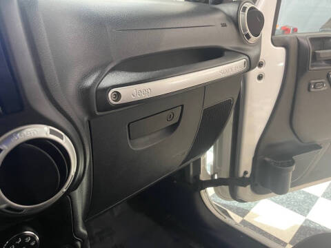 2013 Jeep Wrangler Sahara