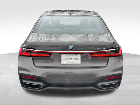 2020 BMW 7 Series 740i
