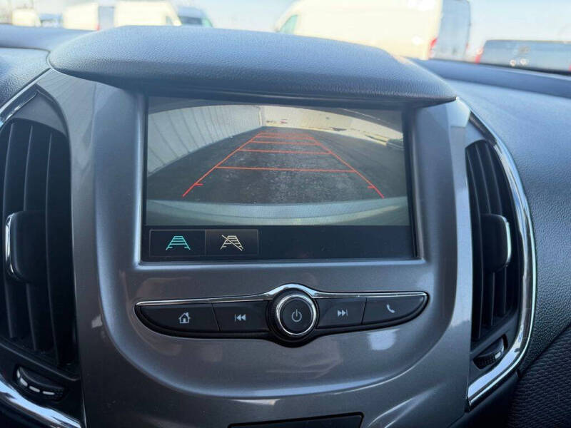 2017 Chevrolet Cruze LT Auto