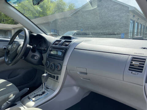 2012 Toyota Corolla LE