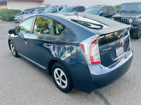 2012 Toyota Prius Three