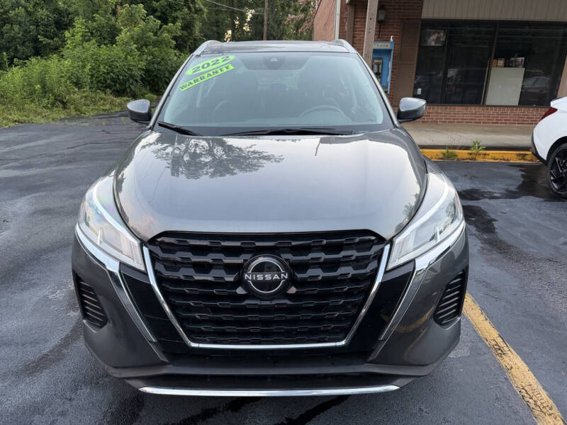 2022 Nissan Kicks SV