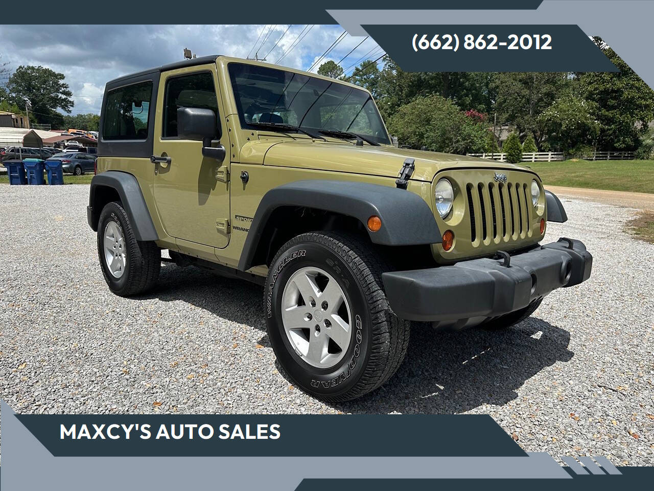 Green 2013 Jeep Wrangler Sport 4x4 Sport 2dr SUV 1