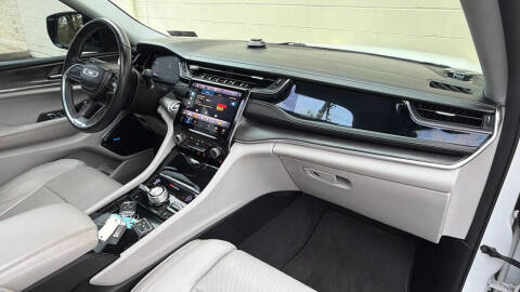 2022 Jeep Grand Cherokee L Overland