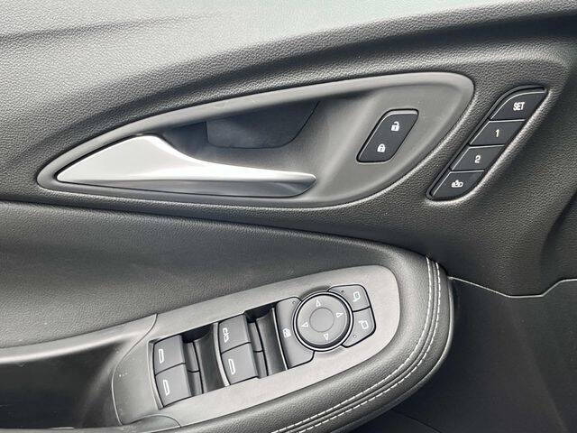 2026 Buick Encore GX Avenir