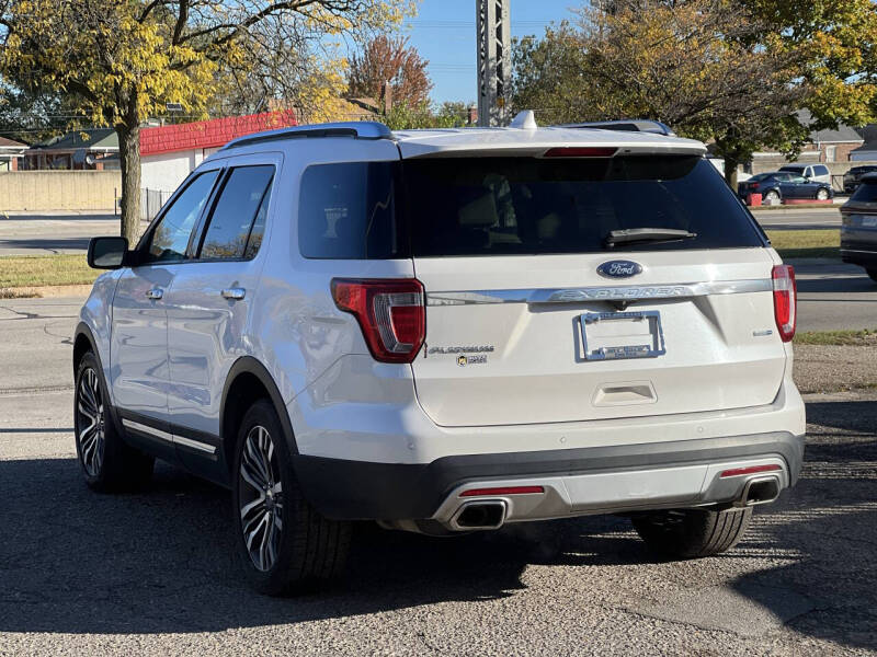 2017 Ford Explorer Platinum
