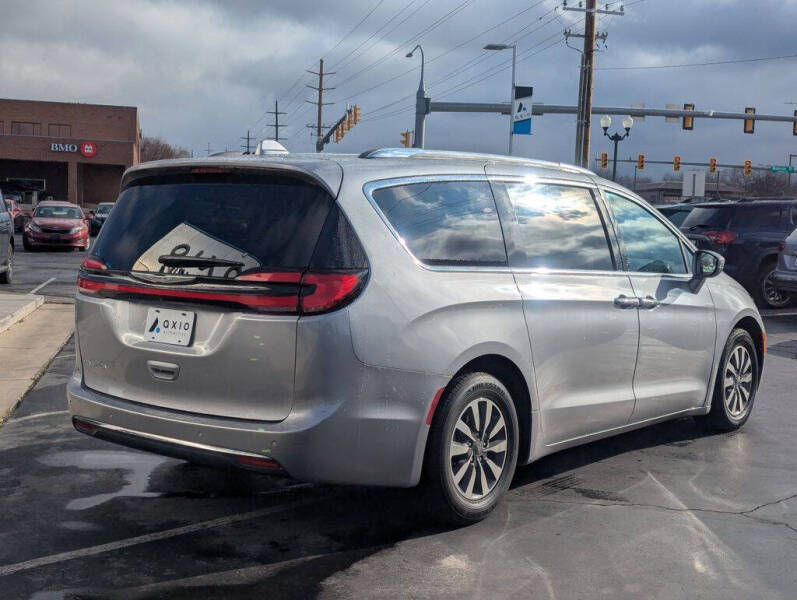 2021 Chrysler Pacifica Touring L