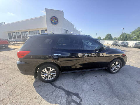 2018 Nissan Pathfinder S