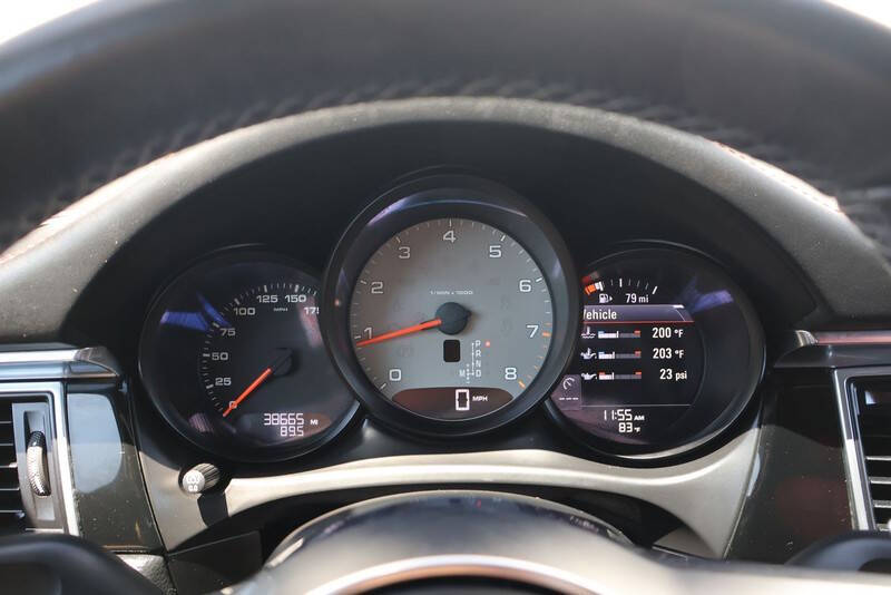 2015 Porsche Macan S