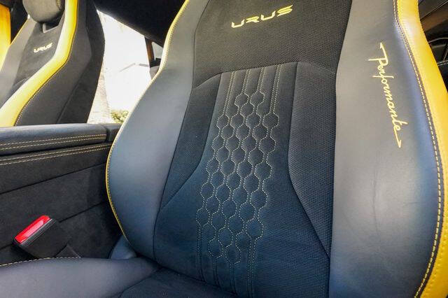 2023 Lamborghini Urus Performante