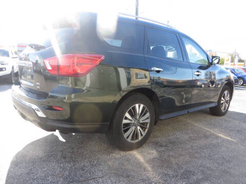 2018 Nissan Pathfinder SV