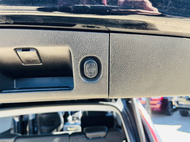 2016 Cadillac Escalade Luxury Collection