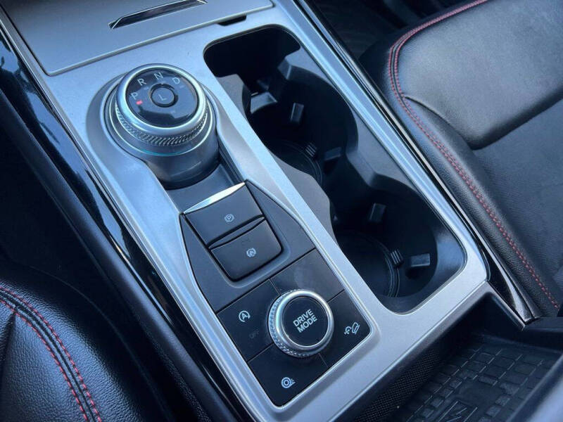 2024 Ford Explorer ST-Line