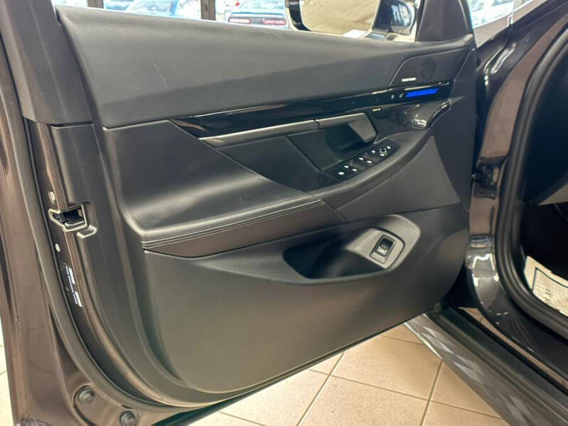 2024 BMW 5 Series 530i xDrive