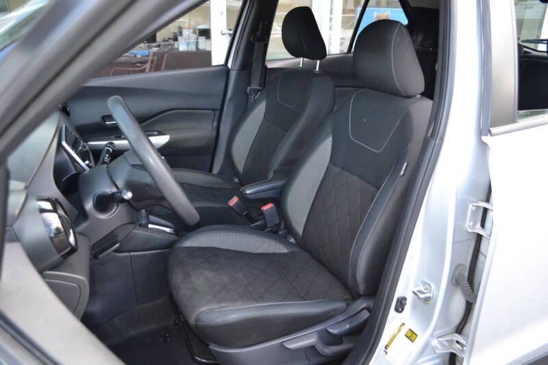 2020 Nissan Kicks SV