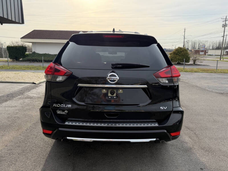 2017 Nissan Rogue SV