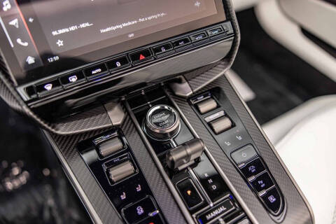 2026 Aston Martin Vanquish Volante