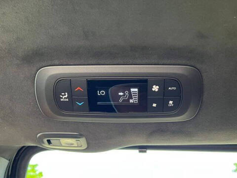 2025 Chrysler Pacifica Pinnacle