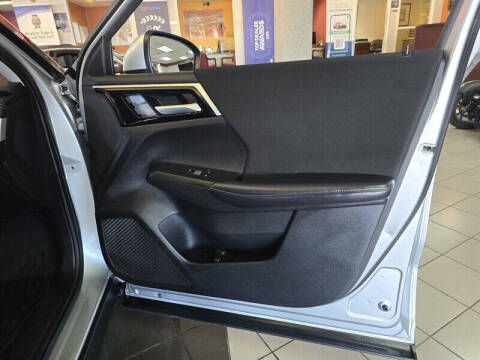 2024 Mitsubishi Outlander ES