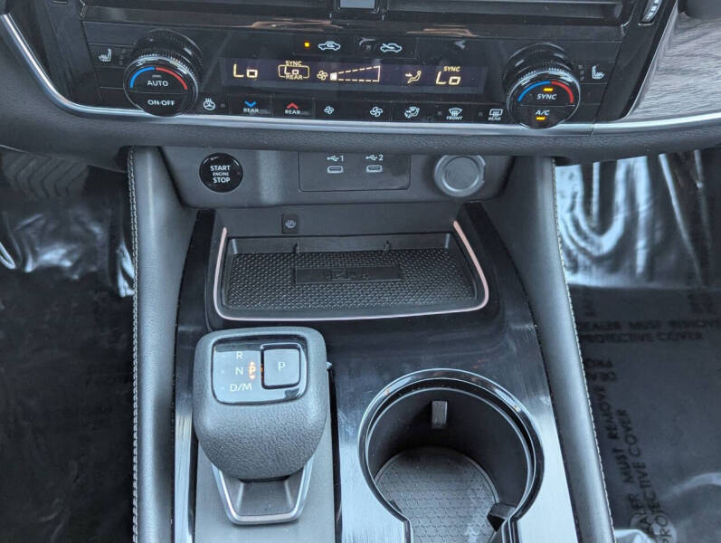 2025 Nissan Rogue Platinum