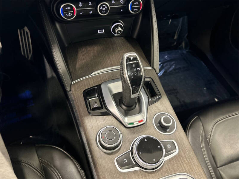 2022 Alfa Romeo Stelvio Ti