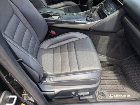 2017 Lexus IS 300