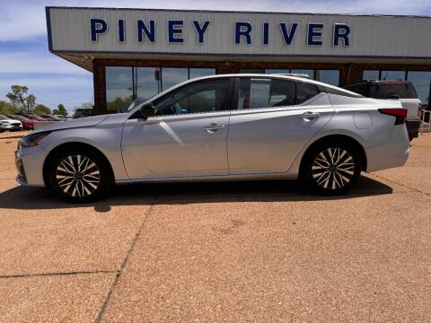 2024 Nissan Altima for sale at Piney River Ford in Houston MO