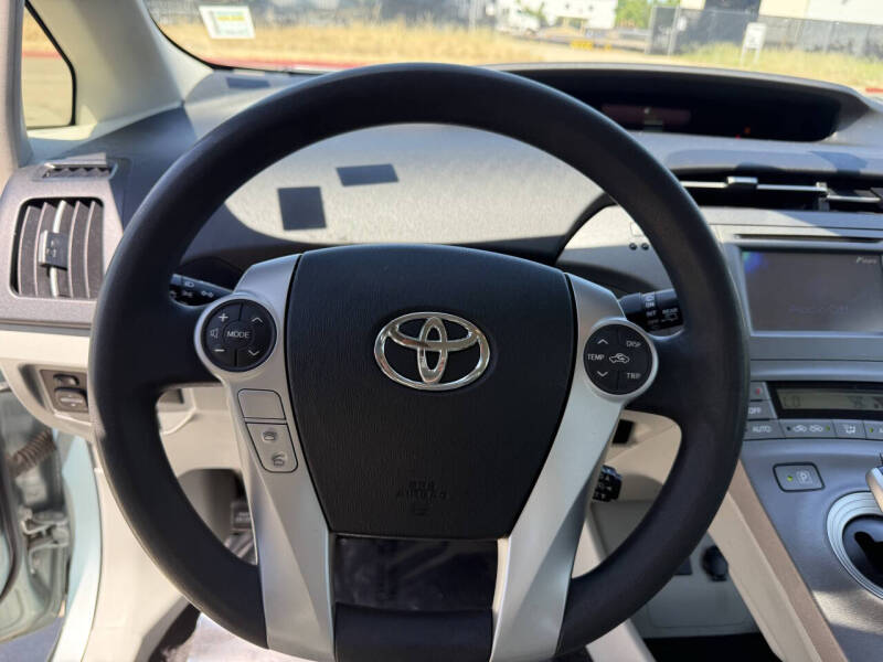 2012 Toyota Prius Two