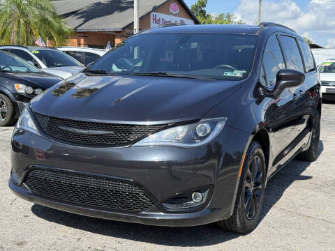 2020 Chrysler Pacifica Launch Edition