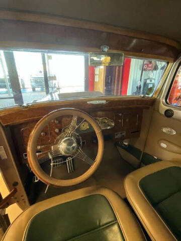 1934 Packard Super 8