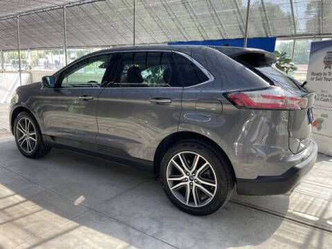 2022 Ford Edge Titanium